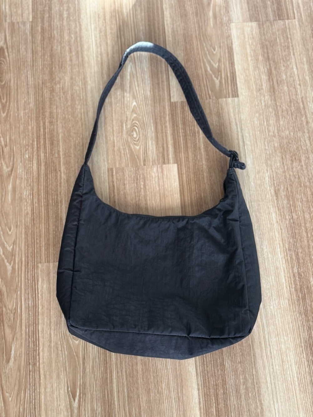 BAGGU Nylon Shoulder Bag (black)